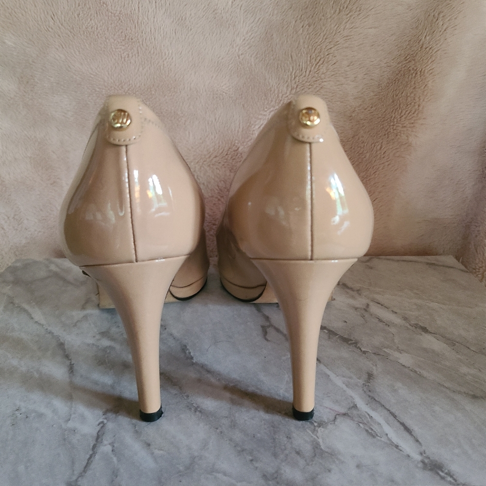 Stuart Weitzman Peep‎ Toe Neutral Patent Leather Tan Heels - Picture 3 of 9